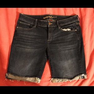 Arizona Size 9 Bermuda Shorts: Negotiate Likes!